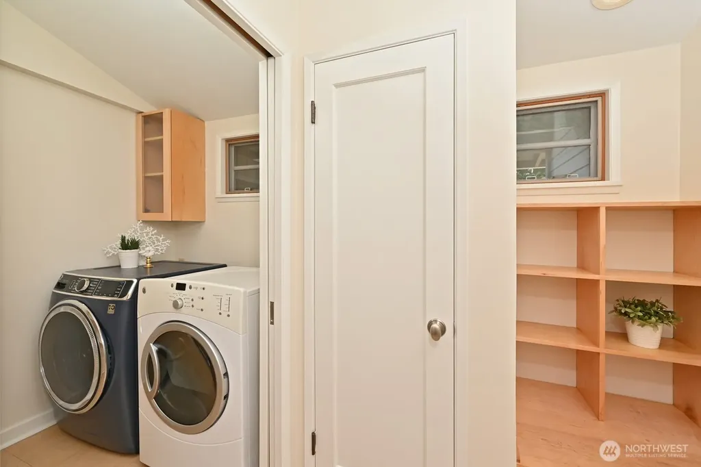 17236 NE 6th Place Bellevue WA 98008