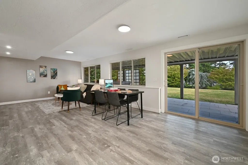 17236 NE 6th Place Bellevue WA 98008