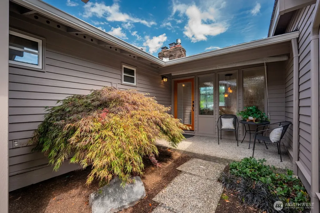 17236 NE 6th Place Bellevue WA 98008
