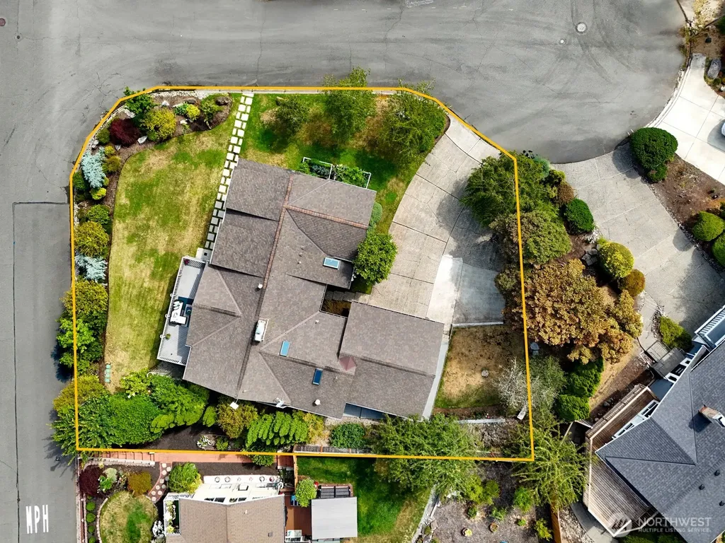 17236 NE 6th Place Bellevue WA 98008