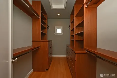 17236 NE 6th Place Bellevue WA 98008