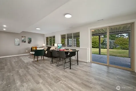 17236 NE 6th Place Bellevue WA 98008
