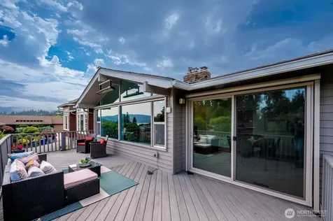 17236 NE 6th Place Bellevue WA 98008