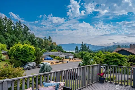 17236 NE 6th Place Bellevue WA 98008