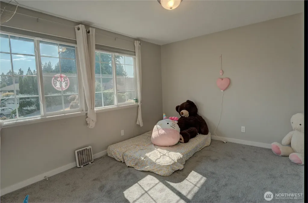 17102 146 Avenue SE Renton WA 98058