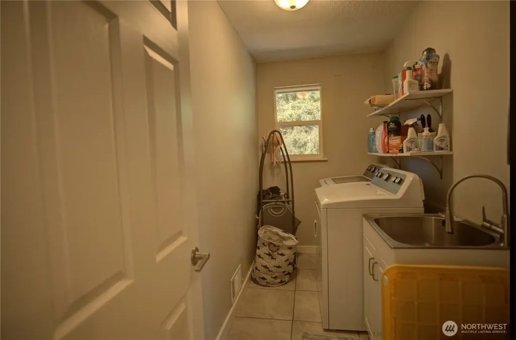17102 146 Avenue SE Renton WA 98058