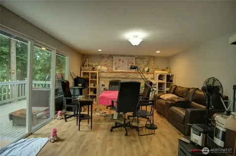 17102 146 Avenue SE Renton WA 98058