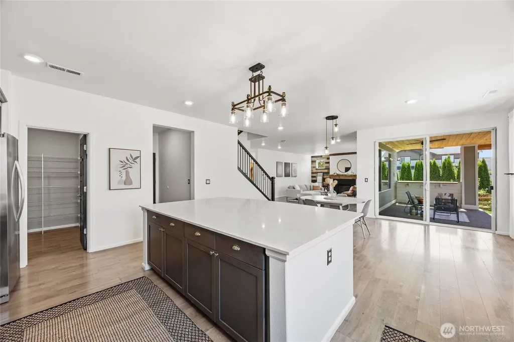 650 Mckinley Street Enumclaw WA 98022