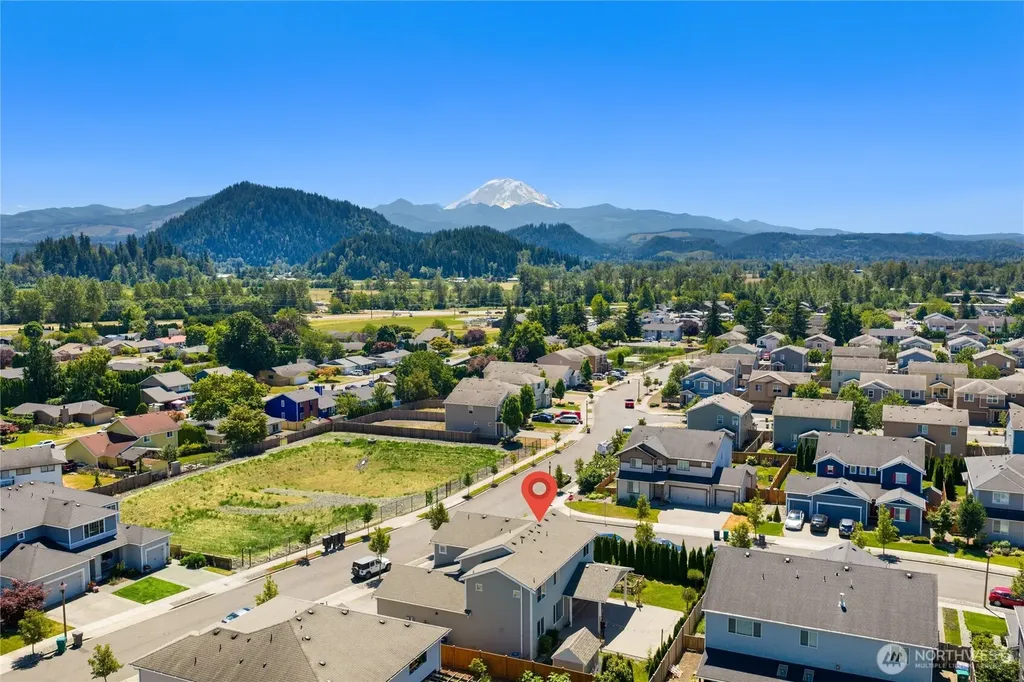 650 Mckinley Street Enumclaw WA 98022