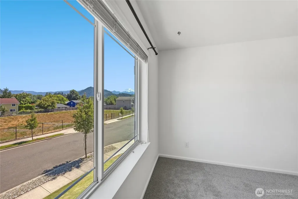 650 Mckinley Street Enumclaw WA 98022