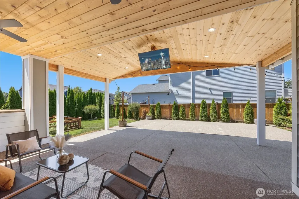 650 Mckinley Street Enumclaw WA 98022