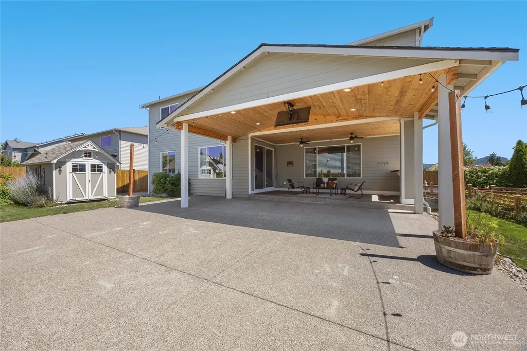 650 Mckinley Street Enumclaw WA 98022