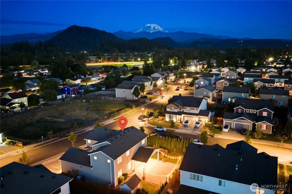 650 Mckinley Street Enumclaw WA 98022
