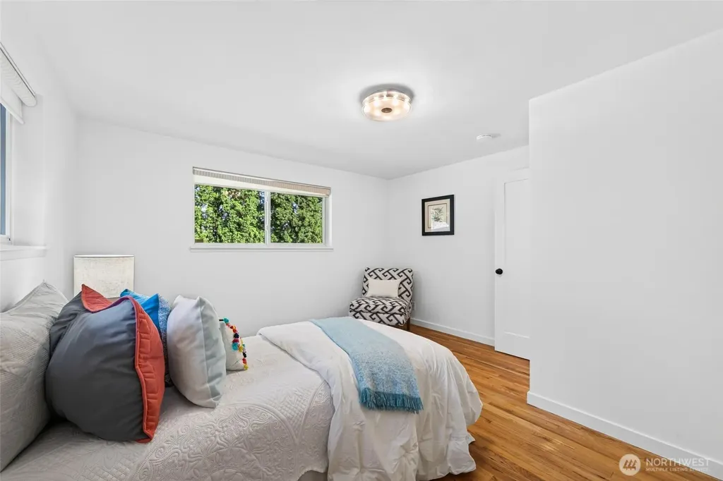 629 SW 3rd Place Renton WA 98057