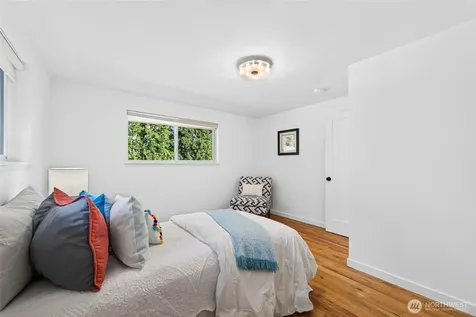 629 SW 3rd Place Renton WA 98057