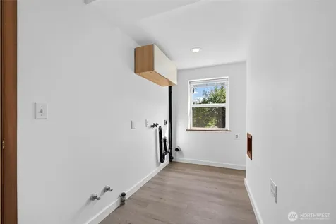 629 SW 3rd Place Renton WA 98057