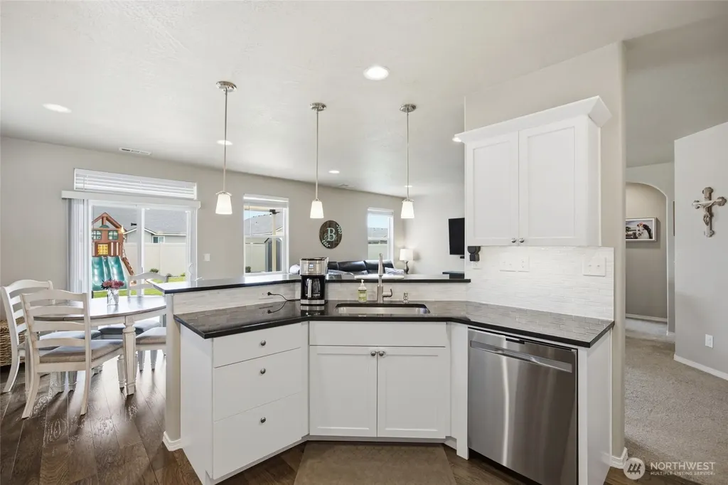 1403 E Nen Drive Moses Lake WA 98837