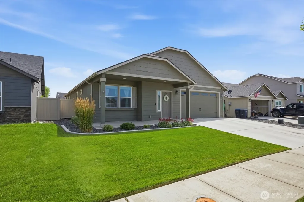 1403 E Nen Drive Moses Lake WA 98837