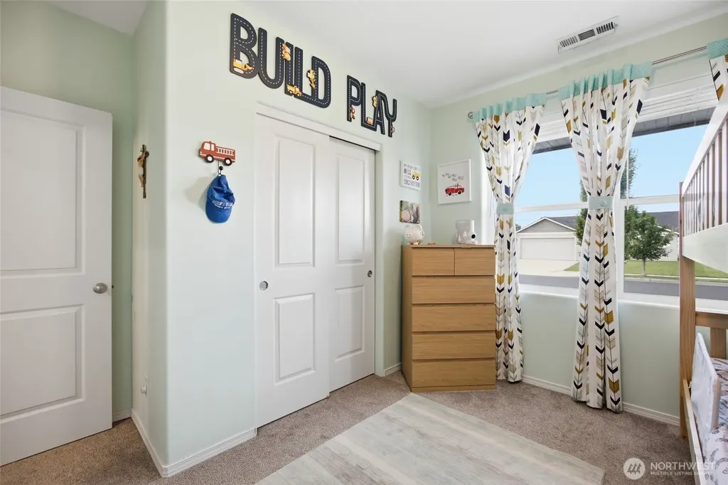 1403 E Nen Drive Moses Lake WA 98837