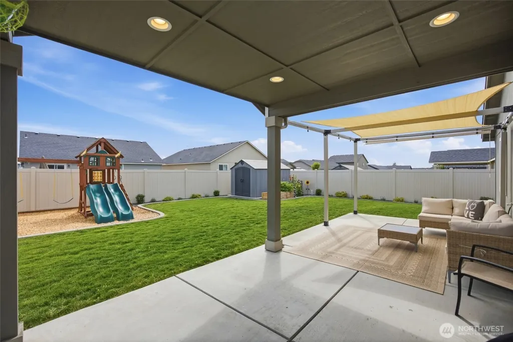 1403 E Nen Drive Moses Lake WA 98837