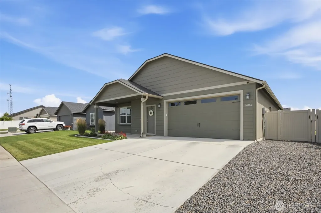1403 E Nen Drive Moses Lake WA 98837