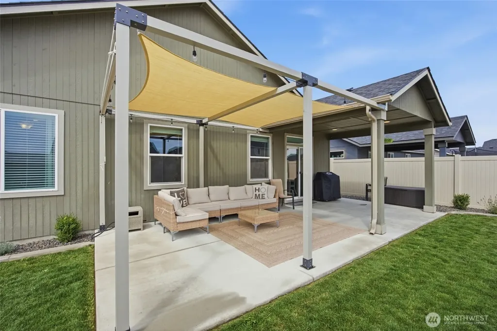 1403 E Nen Drive Moses Lake WA 98837