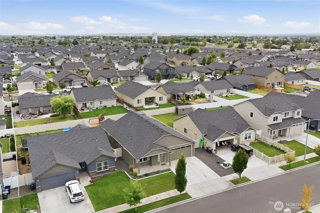 1403 E Nen Drive Moses Lake WA 98837