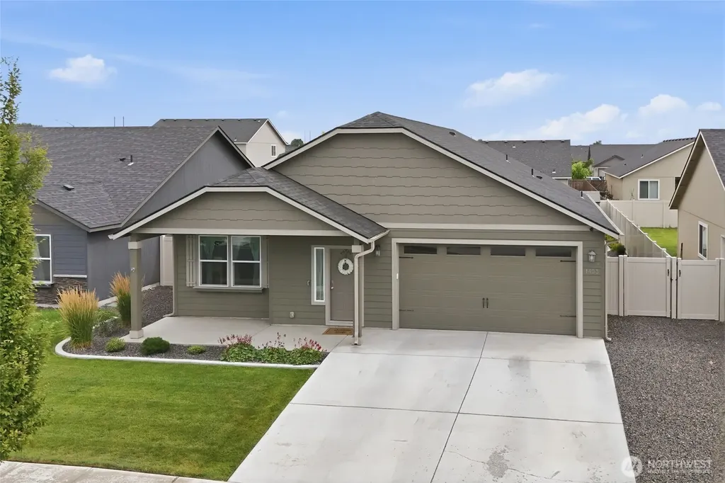 1403 E Nen Drive Moses Lake WA 98837