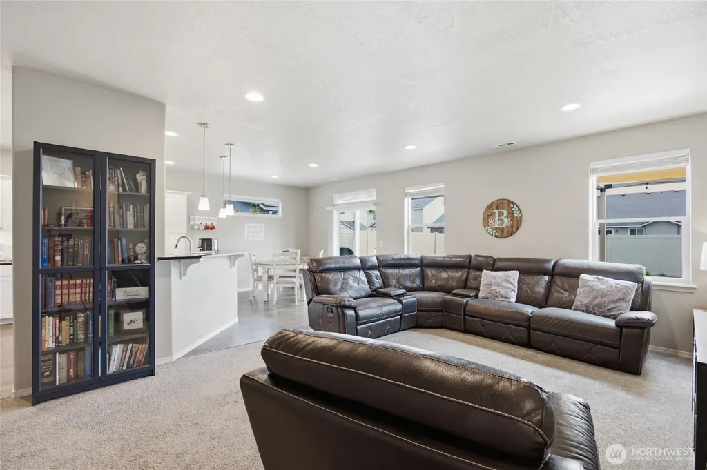 1403 E Nen Drive Moses Lake WA 98837