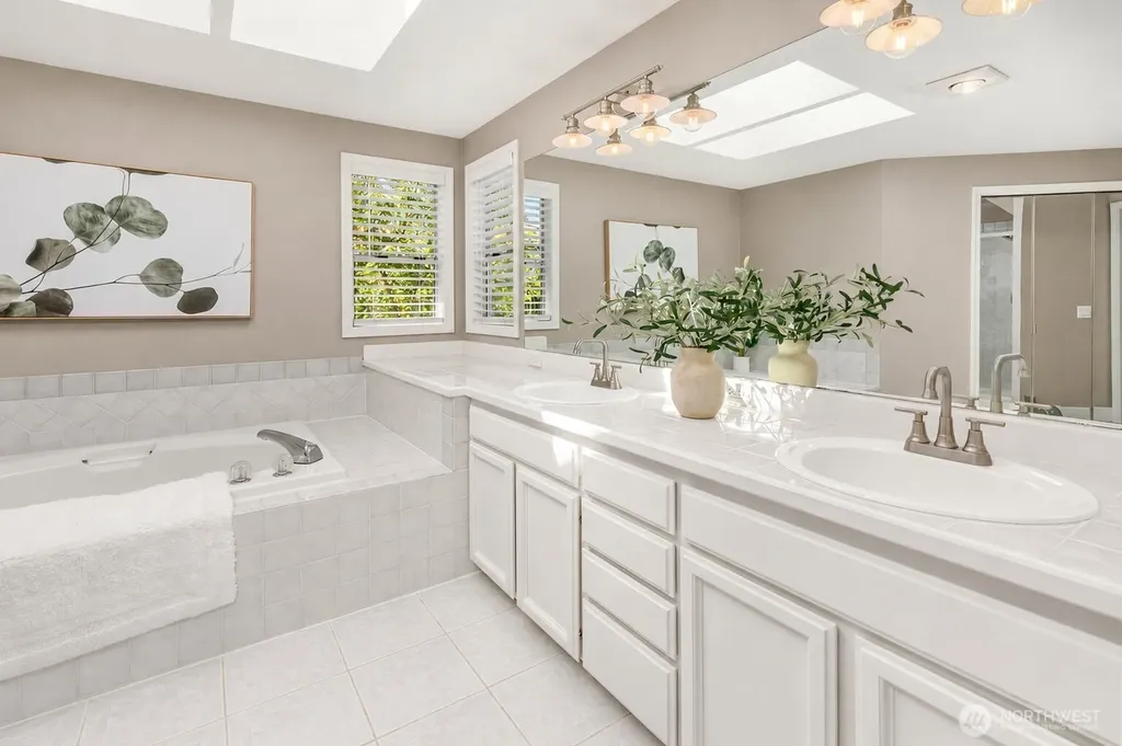 12469 NE 164th Street Woodinville WA 98072