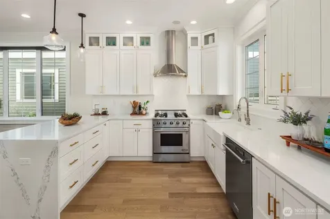 738 N 73rd Street Seattle WA 98103