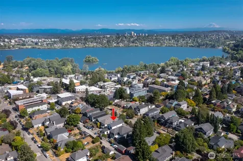 738 N 73rd Street Seattle WA 98103