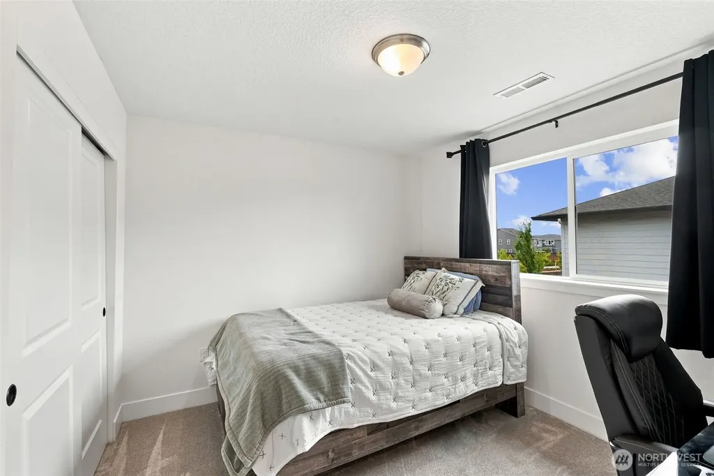 8713 N 5th Street Ridgefield WA 98642