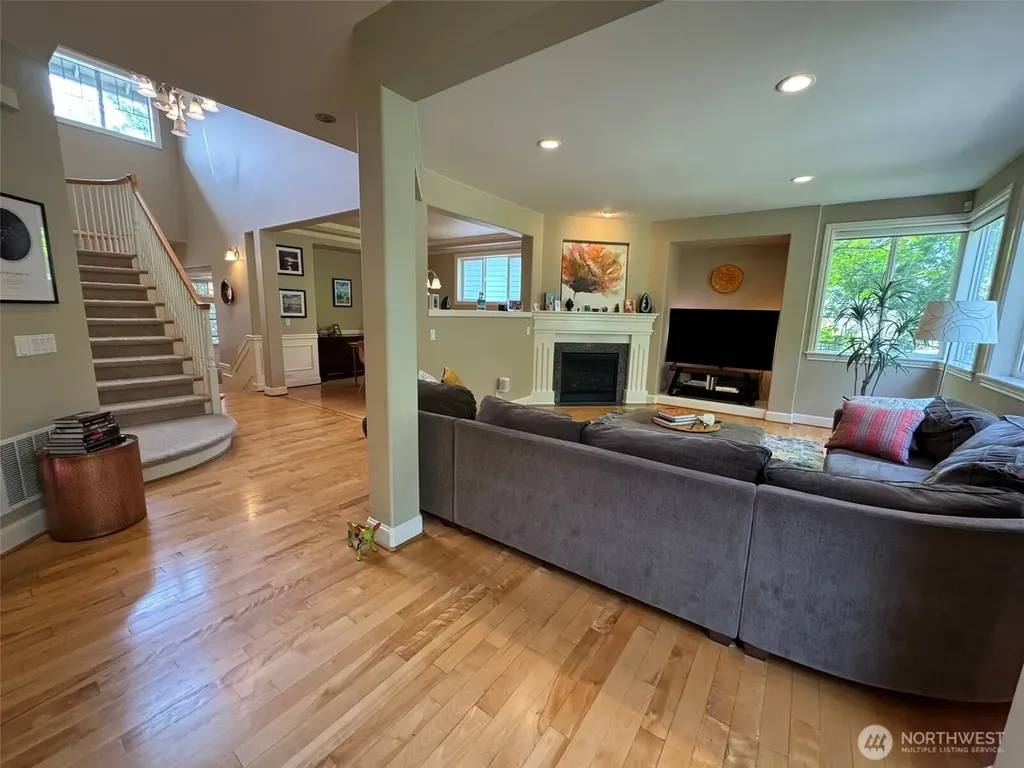 4606 230th Terrace SE Sammamish WA 98075