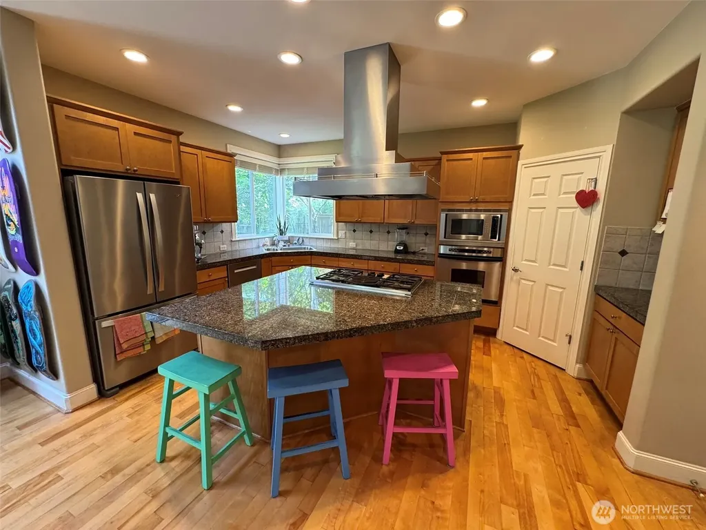 4606 230th Terrace SE Sammamish WA 98075