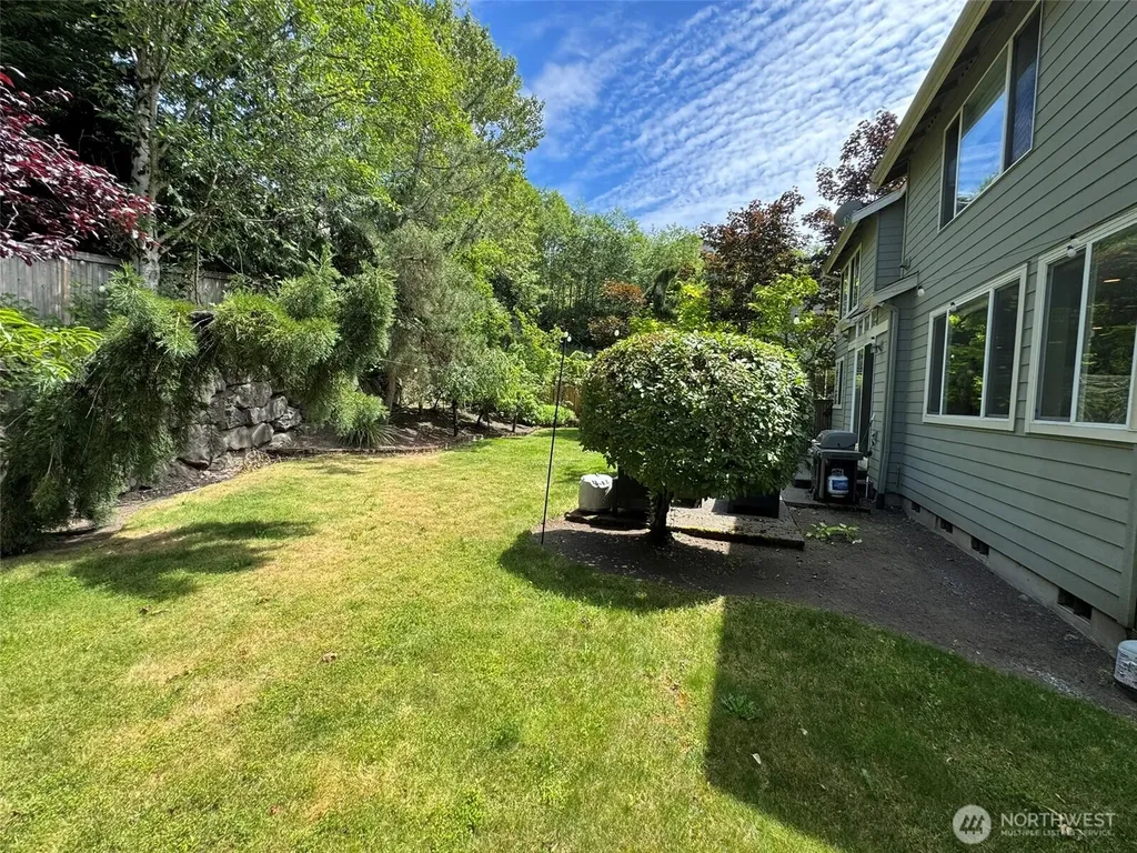 4606 230th Terrace SE Sammamish WA 98075