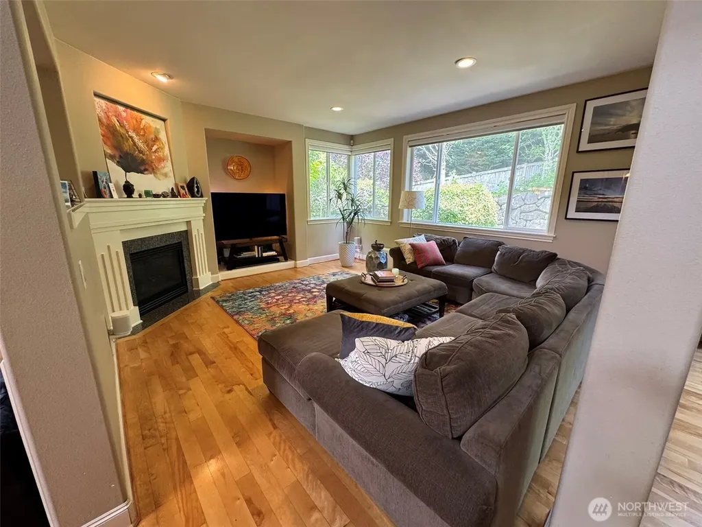 4606 230th Terrace SE Sammamish WA 98075