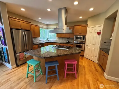 4606 230th Terrace SE Sammamish WA 98075