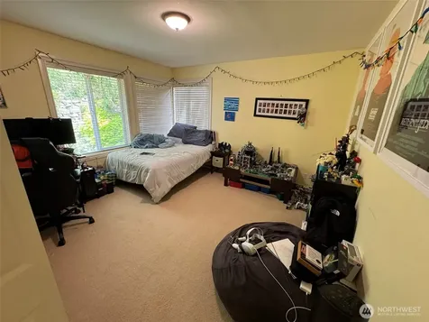 4606 230th Terrace SE Sammamish WA 98075