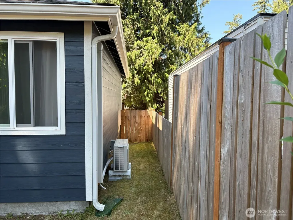 4532 The Cedars Bremerton WA 98312