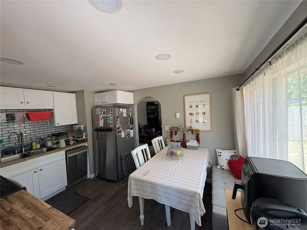 4532 The Cedars Bremerton WA 98312