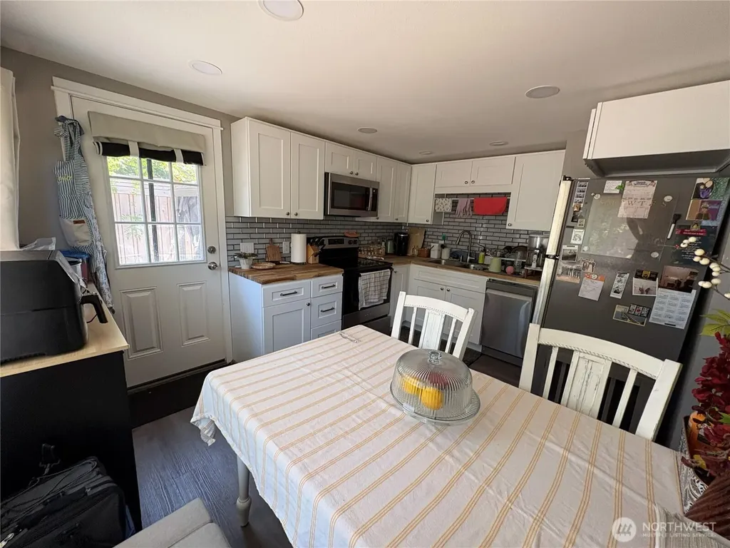 4532 The Cedars Bremerton WA 98312