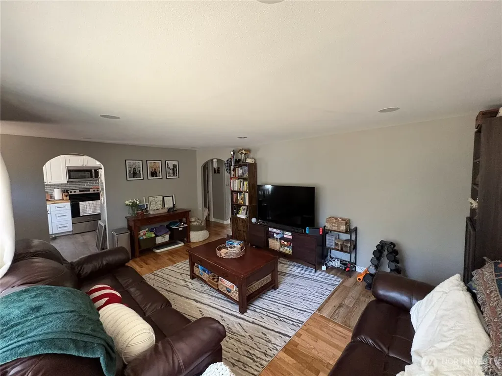 4532 The Cedars Bremerton WA 98312