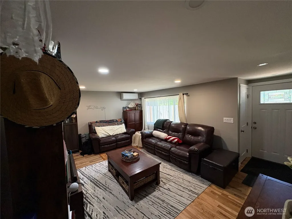 4532 The Cedars Bremerton WA 98312