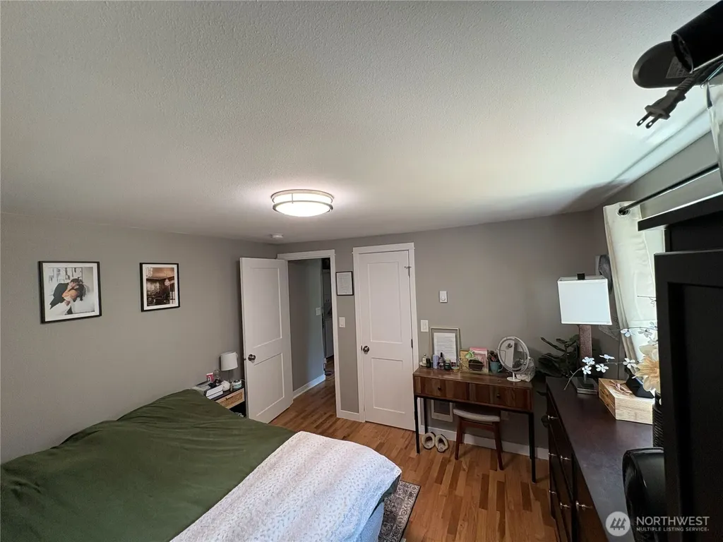 4532 The Cedars Bremerton WA 98312