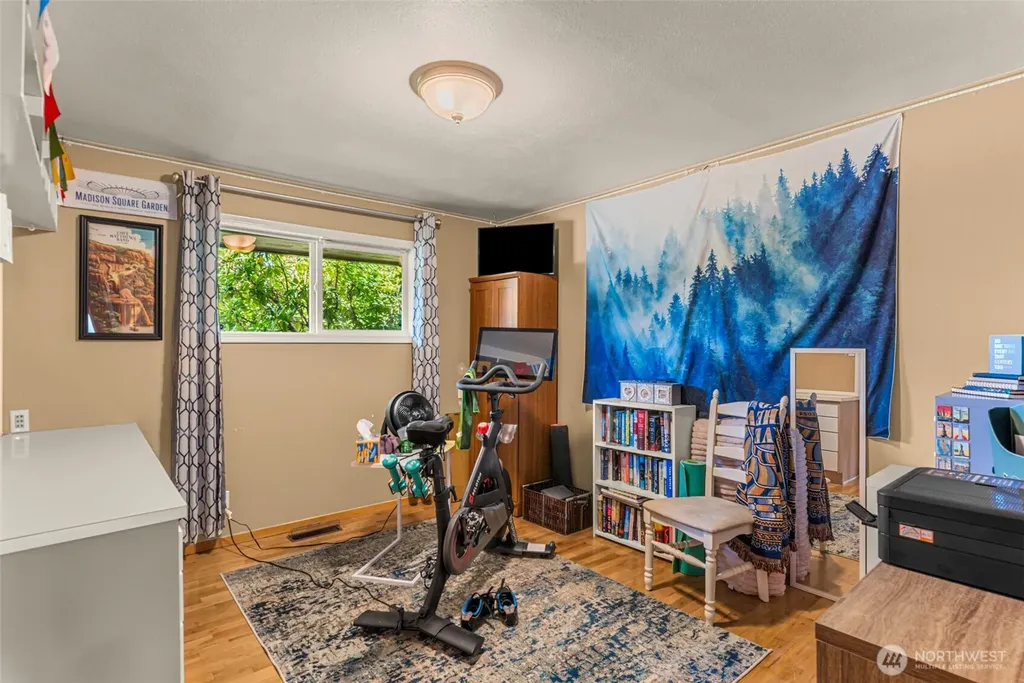 1677 Eastmont Avenue East Wenatchee WA 98802