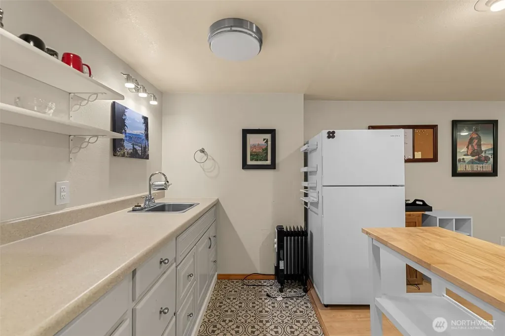 1677 Eastmont Avenue East Wenatchee WA 98802