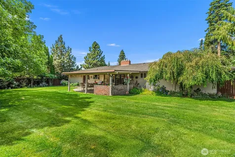 1677 Eastmont Avenue East Wenatchee WA 98802