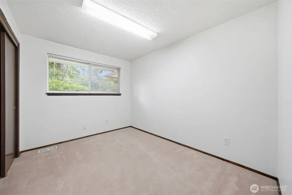 3209 128th St E Tacoma WA 98446