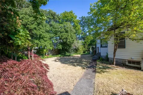 6621 Alfaretta Street SW Lakewood WA 98499